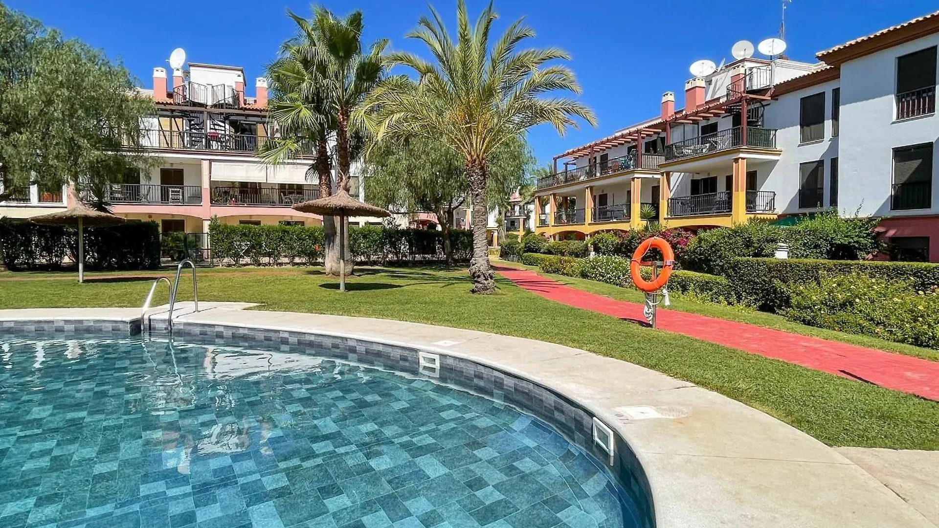 Bri02 Bright 2 Bedroom Apartment Ayamonte