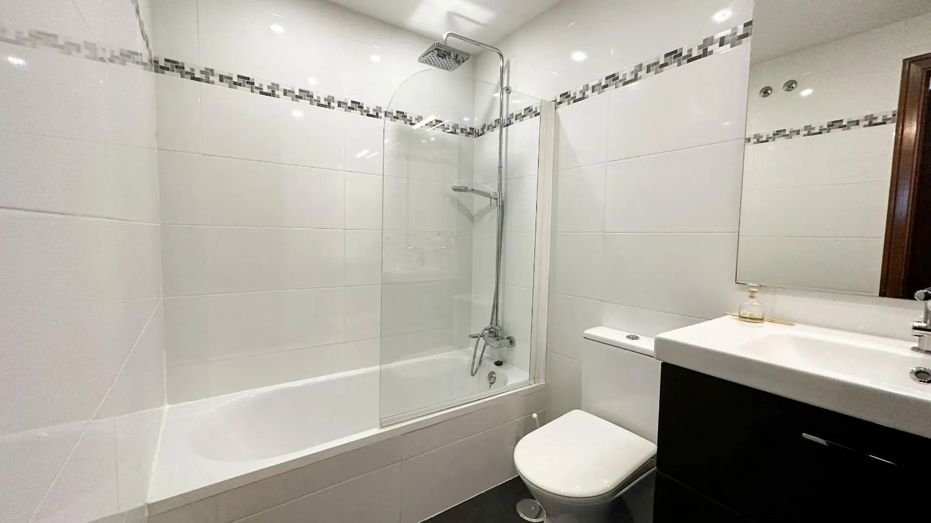 Bri02 Bright 2 Bedroom Apartment Ayamonte